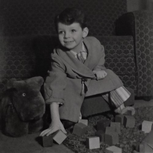 Kenneth Macaldowie Aged 3 At Home In Aberdeen (2)